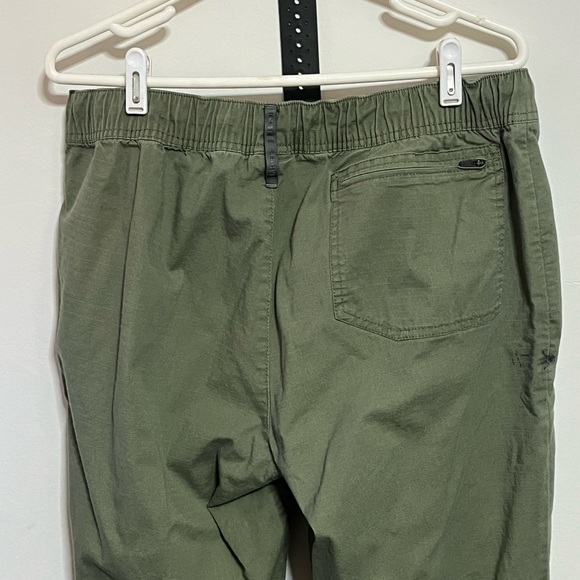 LL Bean Green Pants - Picture 7 of 10